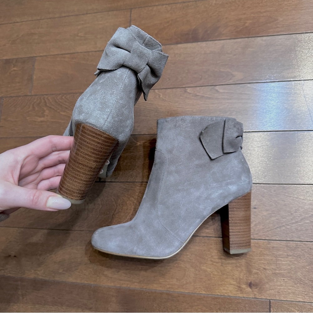 Kate Spade Taupe Suede Heeled Boots with bow detailing, size US 9 - Picture 2 of 12